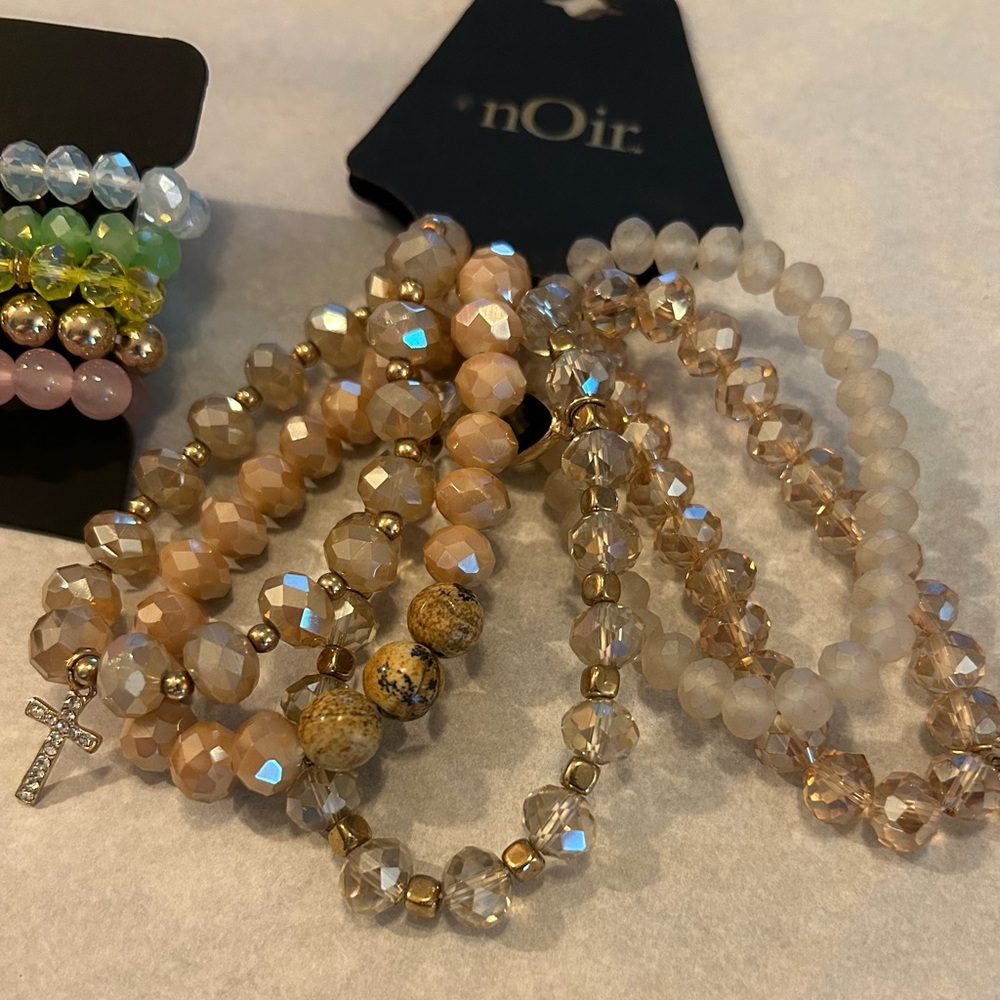 NWT TWO SETS OF NOIR JEWELRY BRACELETS *CLEARANCE* - Picture 3 of 3